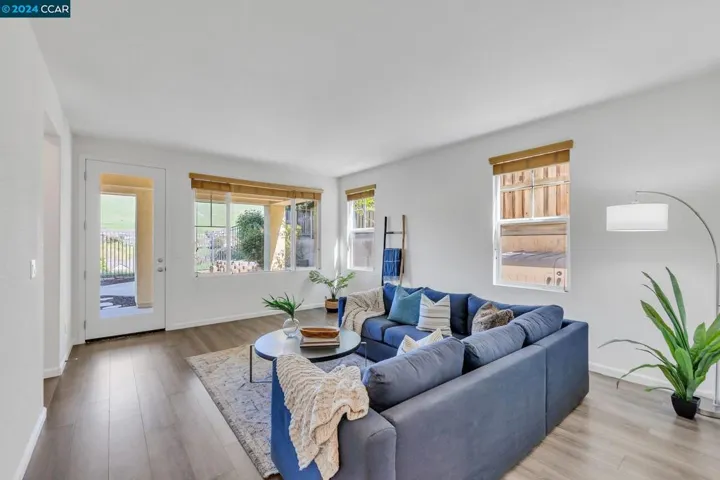 6508 Deerfield Dr, Vallejo, California 94591