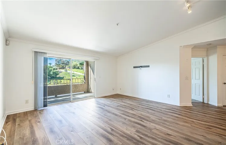 1001 La Terraza Circle 207, Corona, California 92879