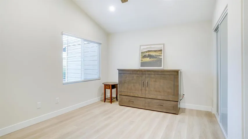 1002 Brewley Lane, Vista, California 92081