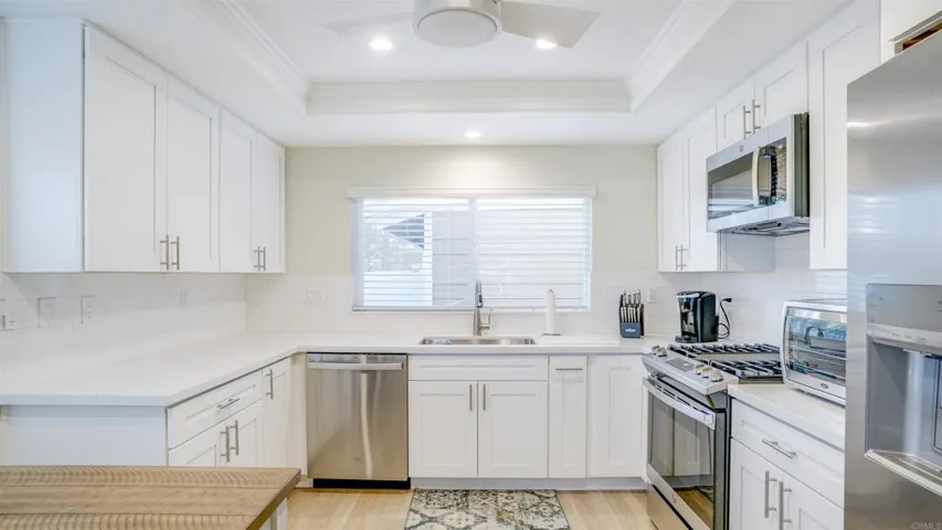 1002 Brewley Lane, Vista, California 92081