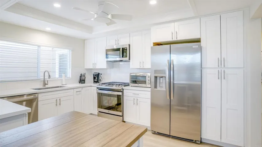 1002 Brewley Lane, Vista, California 92081