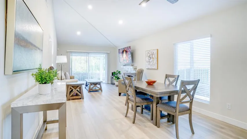 1002 Brewley Lane, Vista, California 92081