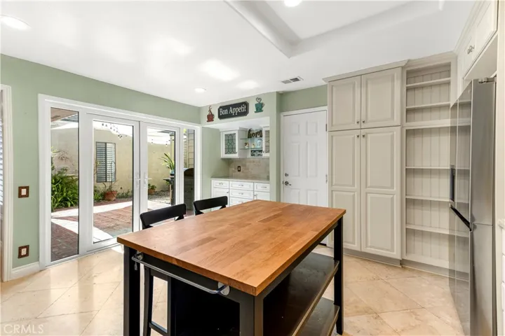 22882 Montalvo Road, Laguna Niguel, California 92677