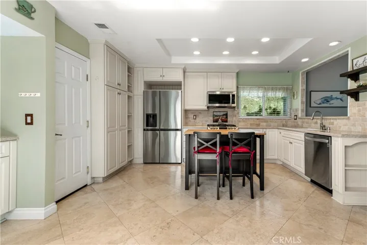 22882 Montalvo Road, Laguna Niguel, California 92677