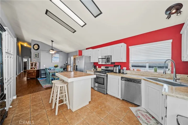 20245 Shadow Island Drive, Canyon Country, California 91351