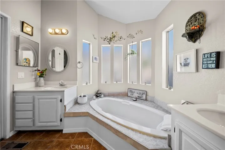 20245 Shadow Island Drive, Canyon Country, California 91351
