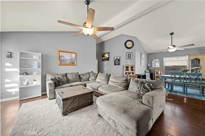 20245 Shadow Island Drive, Canyon Country, California 91351