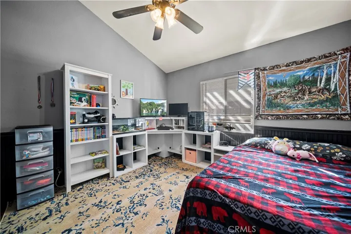 20245 Shadow Island Drive, Canyon Country, California 91351