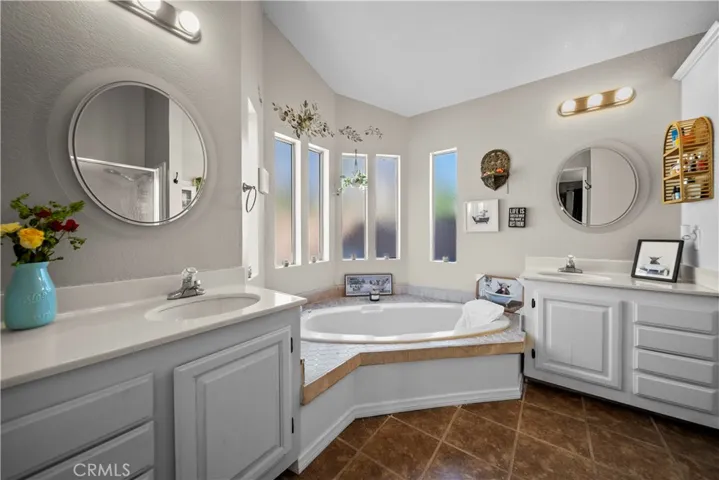 20245 Shadow Island Drive, Canyon Country, California 91351