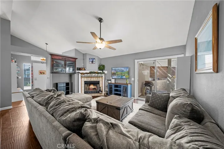 20245 Shadow Island Drive, Canyon Country, California 91351