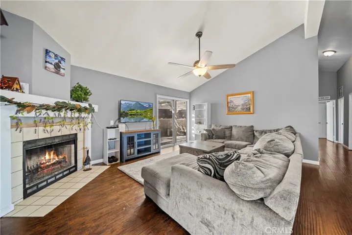 20245 Shadow Island Drive, Canyon Country, California 91351