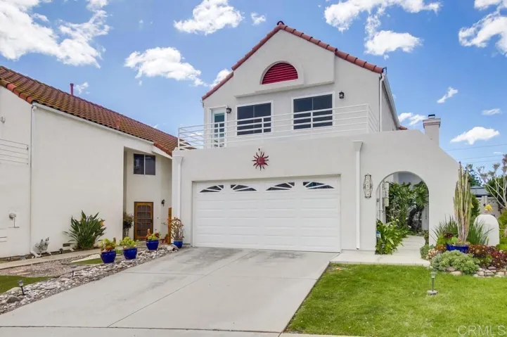 10504 Flora Azalea Court, Santee, California 92071