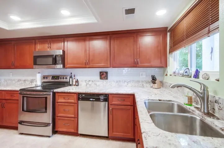 10504 Flora Azalea Court, Santee, California 92071