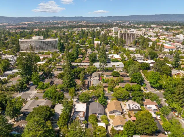 735737 Middlefield Road, Palo Alto, California 94301