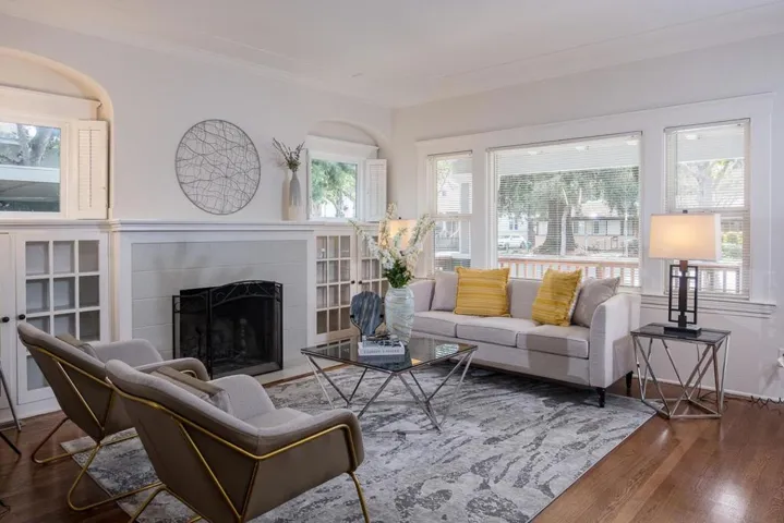 735737 Middlefield Road, Palo Alto, California 94301