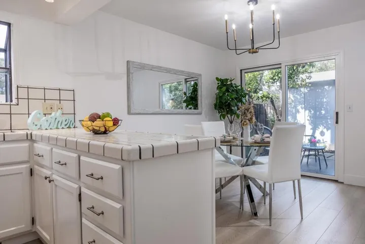 735737 Middlefield Road, Palo Alto, California 94301