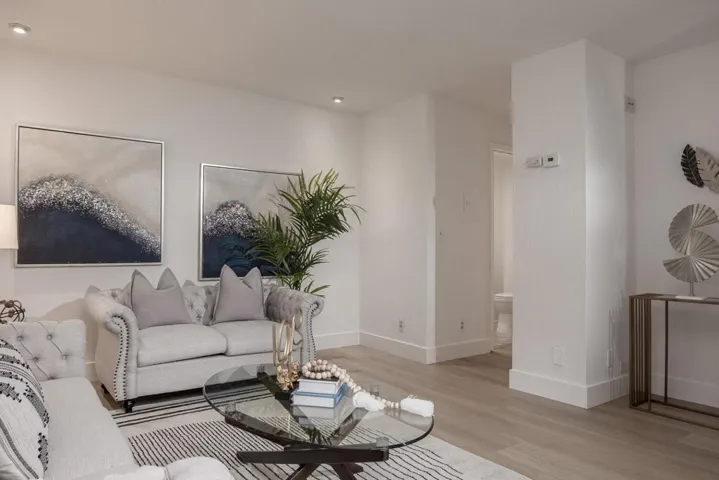 735737 Middlefield Road, Palo Alto, California 94301