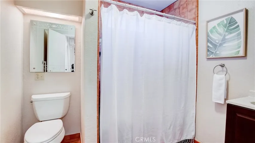 7804 Richard Drive, Lucerne, California 95458