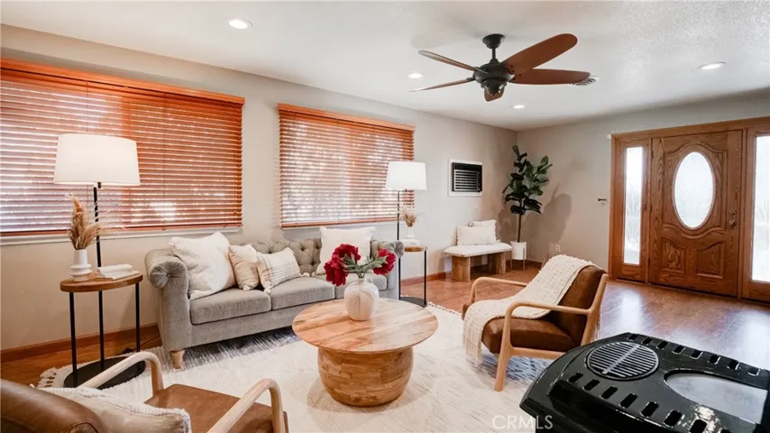 7804 Richard Drive, Lucerne, California 95458