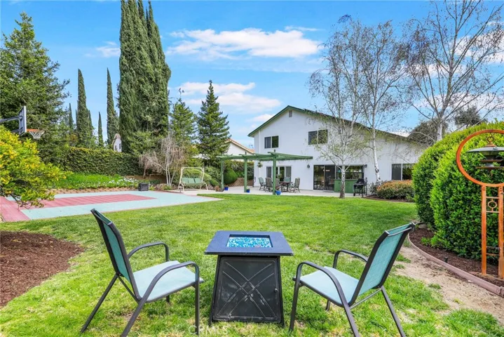 6363 Bayberry Street, Oak Park, California 91377