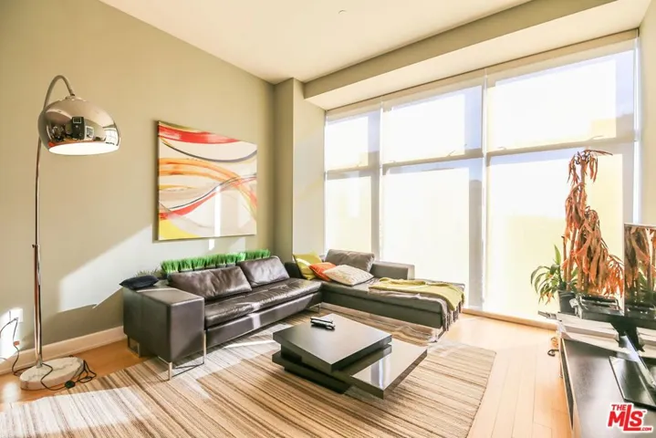 3223 W 6th Street 805, Los Angeles, California 90020