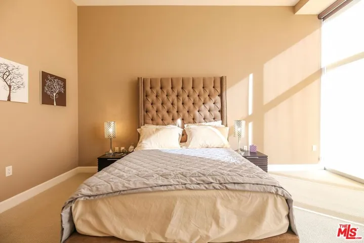 3223 W 6th Street 805, Los Angeles, California 90020