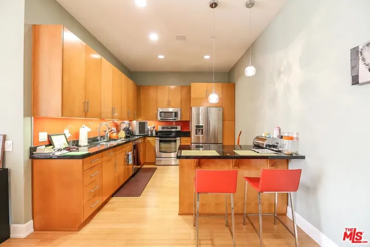 3223 W 6th Street 805, Los Angeles, California 90020