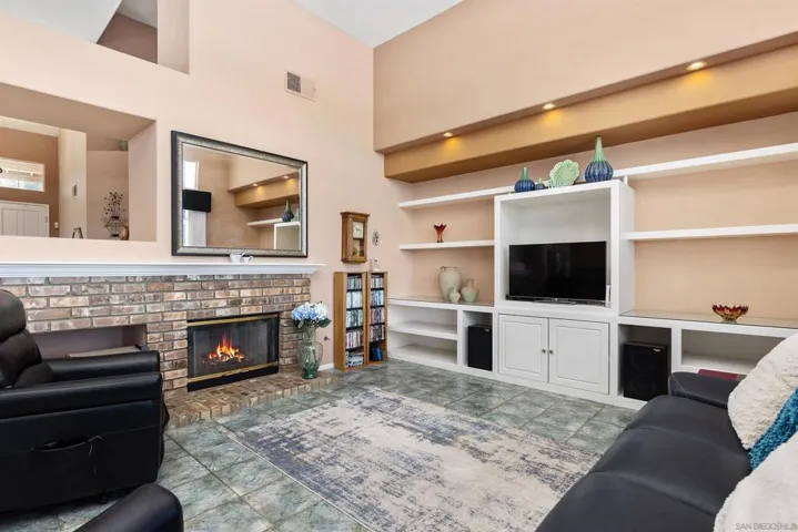 5213 Palmera Drive, Oceanside, California 92056