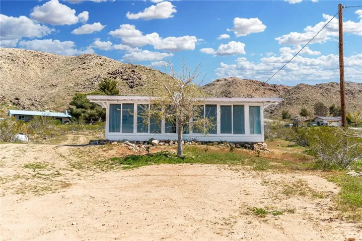15223 Byron Drive, Apple Valley, California 92307