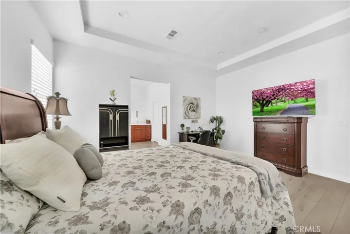 1010 W Mcfadden Avenue, Santa Ana, California 92707