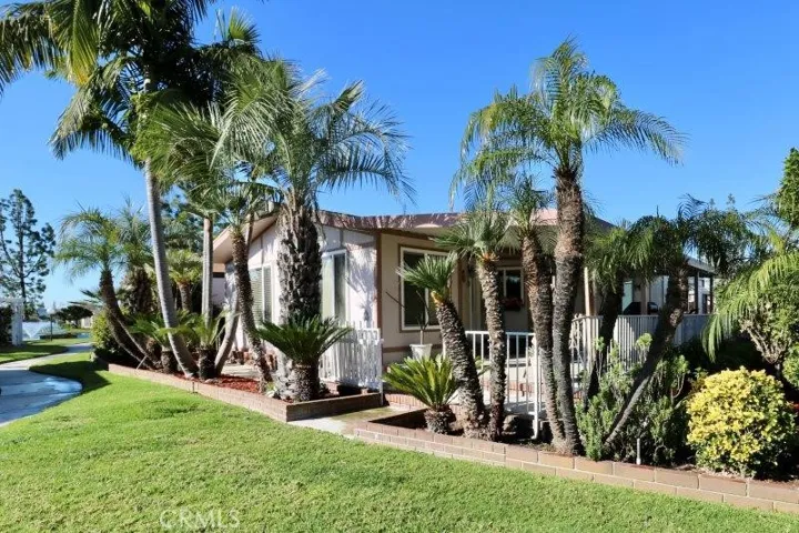 672 View Lake 174, Brea, California 92821