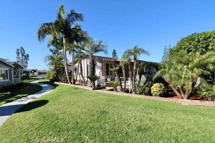 672 View Lake 174, Brea, California 92821