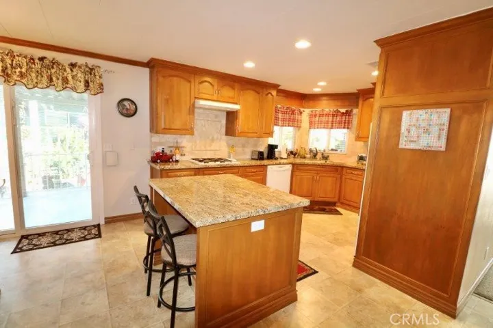 672 View Lake 174, Brea, California 92821