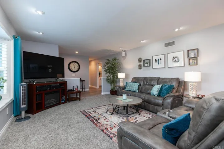 4874 Sunrise Valley Dr., El Cajon, California 92020