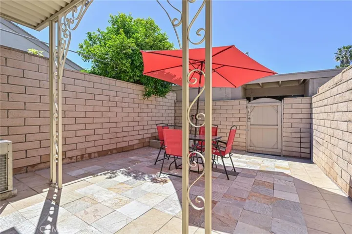 5065 Via Brenda, La Palma, California 90623