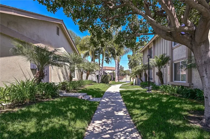 5065 Via Brenda, La Palma, California 90623