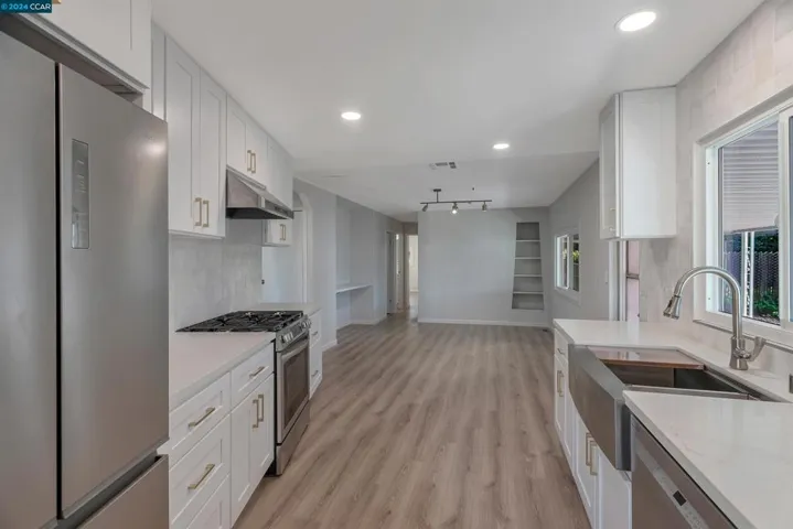 2220 Dalis, Concord, California 94520