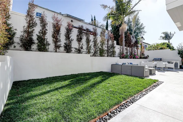 2220 Belmont Lane, Redondo Beach, California 90278