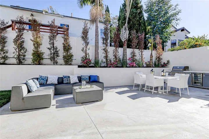 2220 Belmont Lane, Redondo Beach, California 90278
