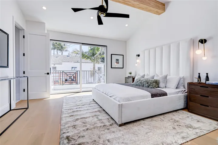 2220 Belmont Lane, Redondo Beach, California 90278