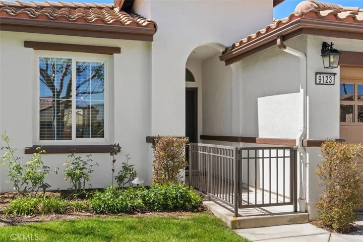 9123 Larkspur Drive, Corona, California 92883