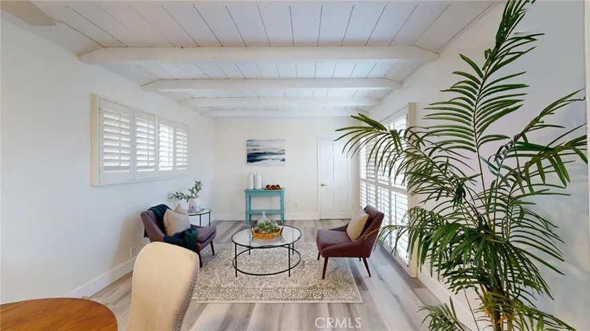 FAMILY ROOM OPEN FLOORPLAN