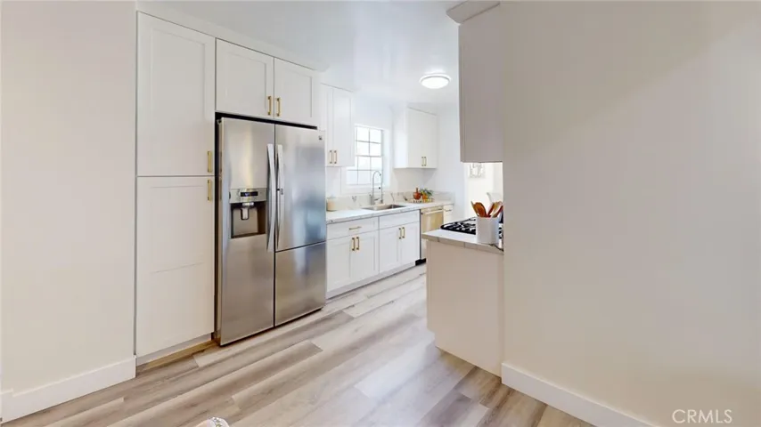 KITCHEN ENTRY