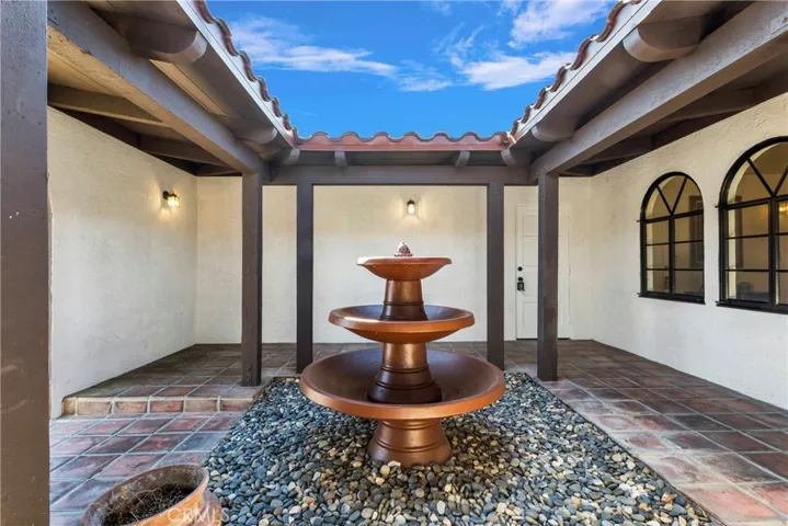13598 Pyramid Drive, Victorville, California 92395