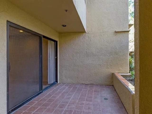 153 California Avenue F105, Palo Alto, California 94306