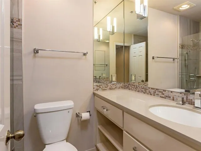 153 California Avenue F105, Palo Alto, California 94306