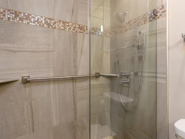 153 California Avenue F105, Palo Alto, California 94306