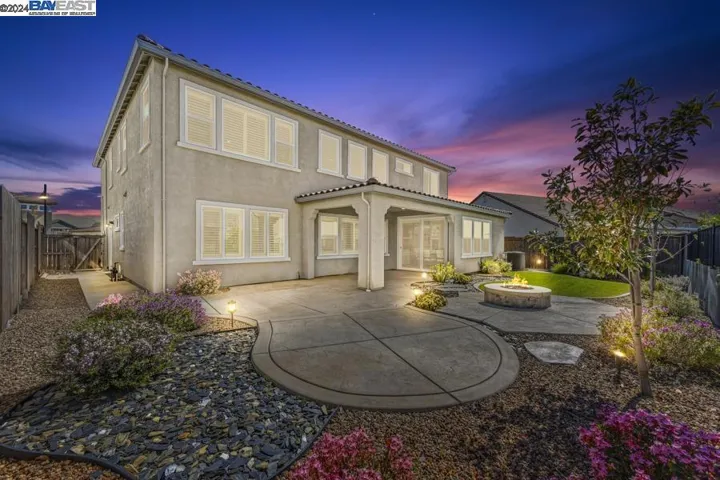 3389 Gopher Ridge Dr, Folsom, California 95630