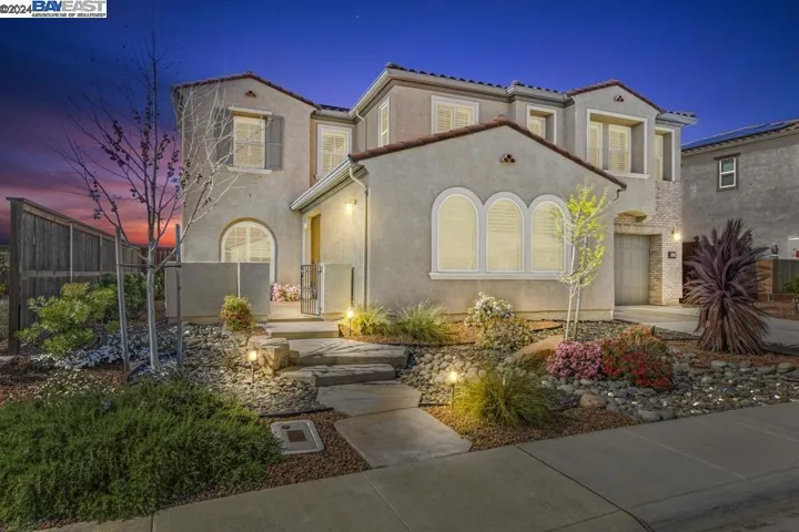3389 Gopher Ridge Dr, Folsom, California 95630