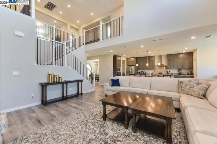 3389 Gopher Ridge Dr, Folsom, California 95630